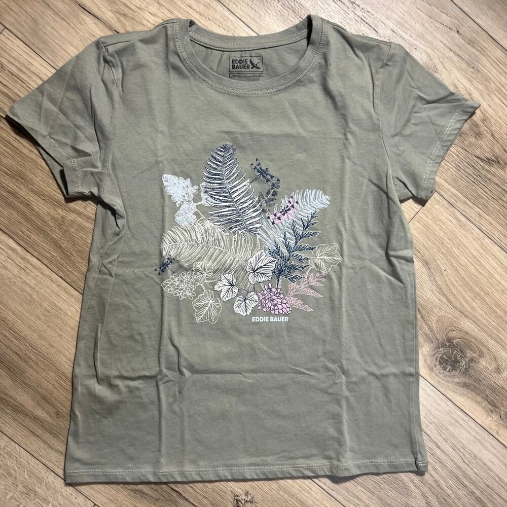 Eddie Bauer Floral Dragonfly Graphic Womens Small